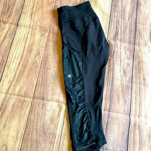 Lululemon black leggings